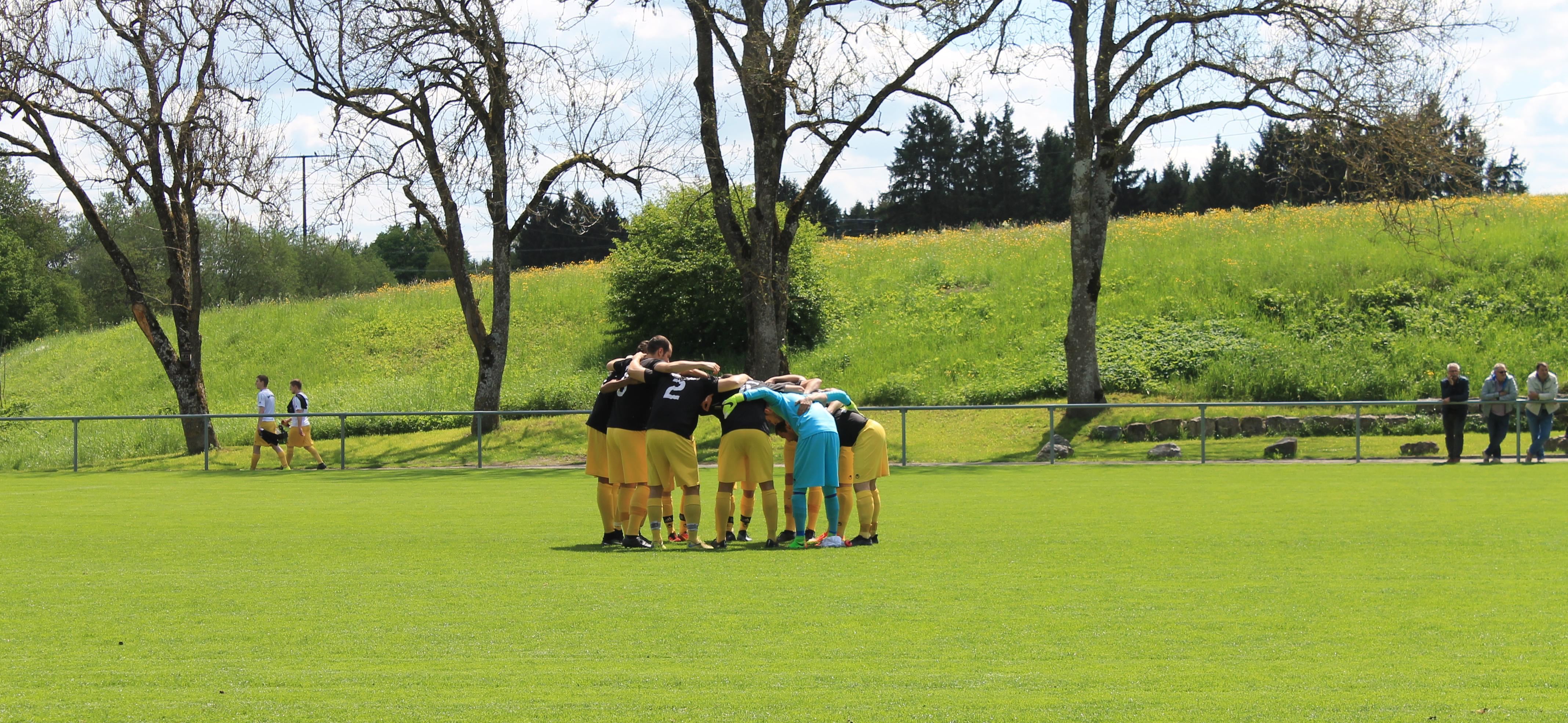 Header2